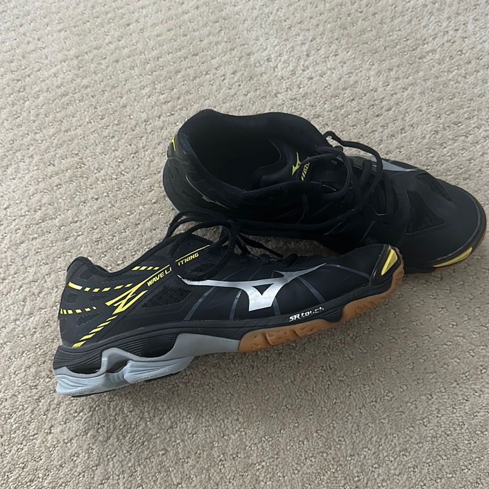 Mizuno wave lightning SR touch volleyball sneakers